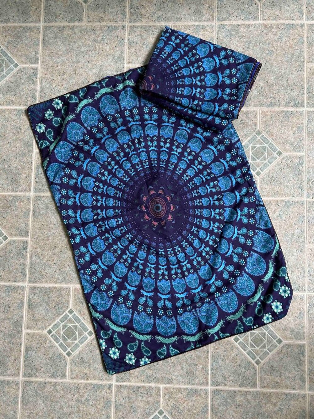 Pair Blue Mandala Pillow Shams NWOT